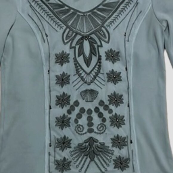 Sundance Womens Gray Long Sleeve V-Neck Top with Floral Embroidered Net Overlay - Picture 4 of 8